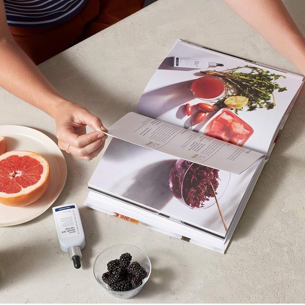 "The Naturopathica Effect" Skincare Book - BRAND NEW STILL IN PLASTIC - Picture 3 of 4